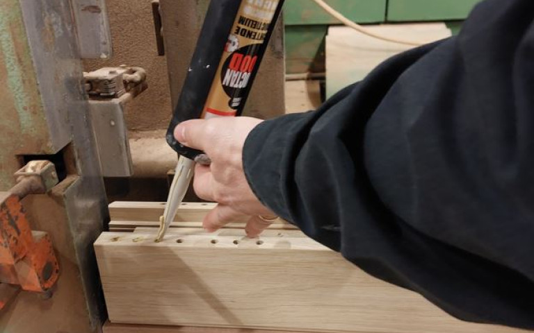 Assemblage houten elementen