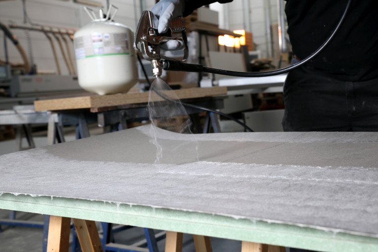 Turbospray_laminaat poreuze ondergrond