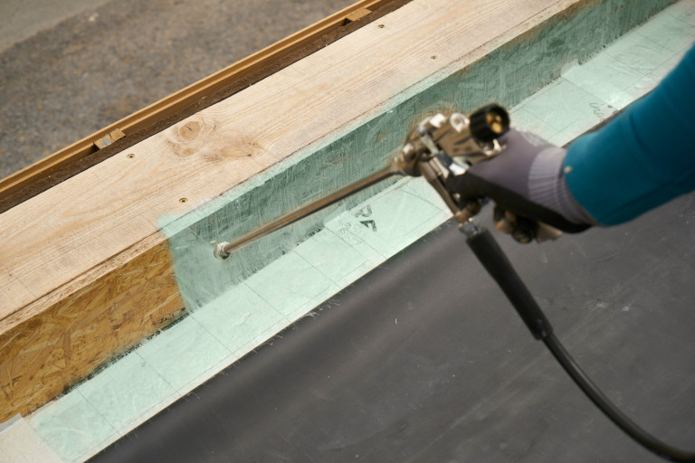 EPDM spray op plat dak